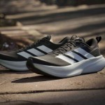 ADIDAS SUPERNOVA GLIDE MENS CBLACK/FTWWHT