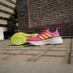 ADIDAS ULTRABOOST 5 WOMENS